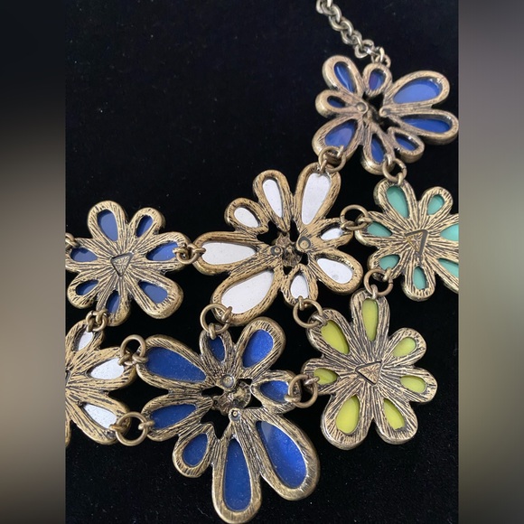 Vintage J. Crew floral statement necklace - Picture 5 of 7